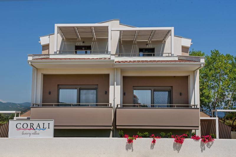 Corali Luxury Villas Ierissos Bagian luar foto